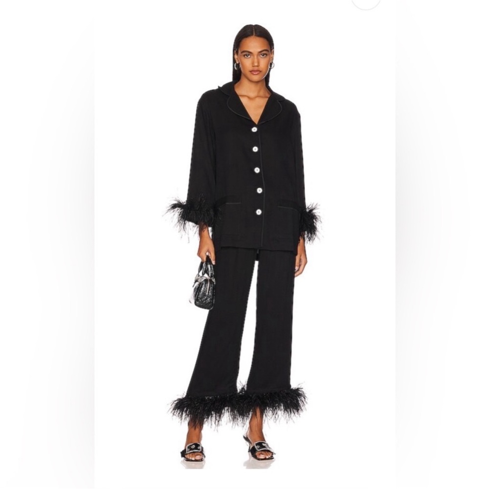 Sleeper Party Pajama Set with Double Feathers in Black